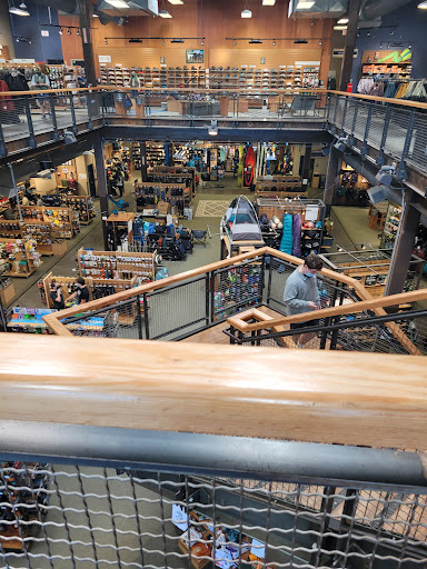 Camping Store «REI», reviews and photos, 3334 W Friendly Ave #140, Greensboro, NC 27410, USA