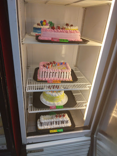 Mexican Grocery Store «La Azteca Taqueria & Market», reviews and photos, 452 TN-46, Dickson, TN 37055, USA