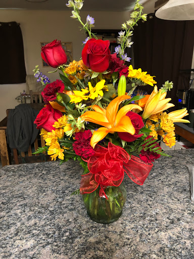 Florist «Pretty-N-Pink Florist Inc», reviews and photos, 8106 Kripple K Rd, Denham Springs, LA 70726, USA