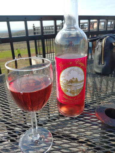 Winery «Gouveia Vineyards», reviews and photos, 1339 Whirlwind Hill Rd, Wallingford, CT 06492, USA