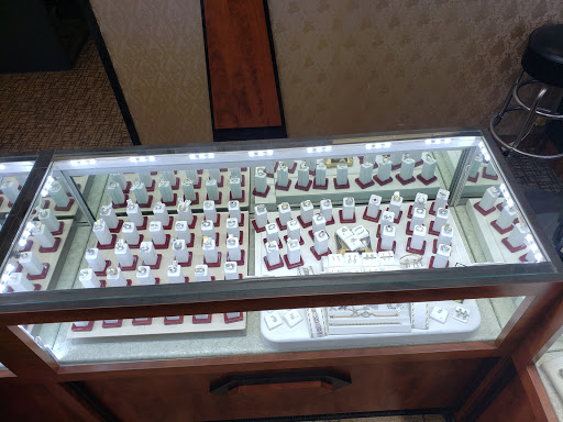 Jewelry Store «Elsayed Jewelers & Gifts», reviews and photos, 6827 Schaefer Rd, Dearborn, MI 48126, USA