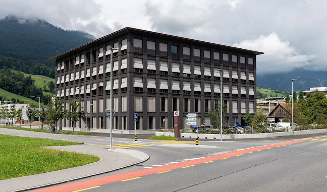 Rezensionen über Obwaldner Kantonalbank (OKB) in Sarnen - Bank