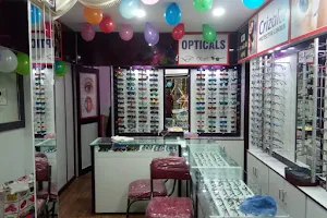 Vali vision eye care and opticals image