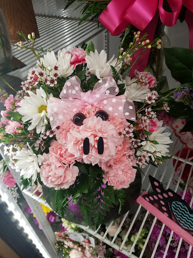 Florist «Little Flower Shop», reviews and photos, 616 High St, Delano, CA 93215, USA