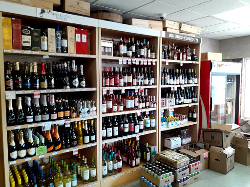 Wine Store «Norfolk Wine & Spirits», reviews and photos, 206 Dedham St, Norfolk, MA 02056, USA