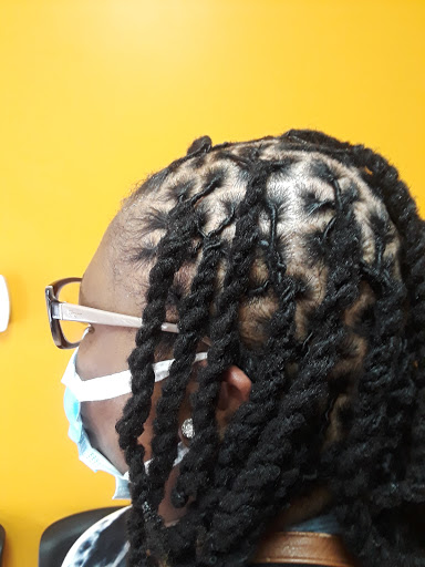 Beauty Salon «J J Hair & Nail Salon Inc», reviews and photos, 4071 NW 34th St, Lauderdale Lakes, FL 33319, USA