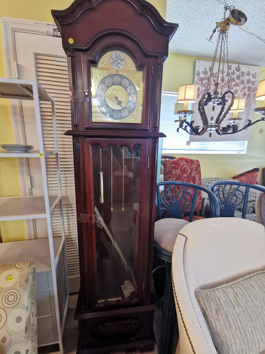 Thrift Store «Habitat For Humanity Thrift Store», reviews and photos, 1635 N Old Dixie Hwy, Jupiter, FL 33469, USA