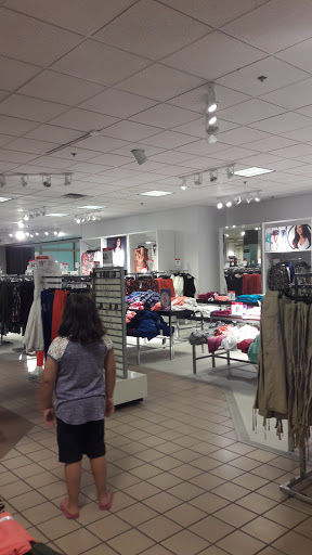 Shopping Mall «West Ridge Mall», reviews and photos, 1801 SW Wanamaker Rd, Topeka, KS 66604, USA