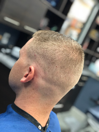 Barber Shop «Alpharetta Barber Shop», reviews and photos, 5530 Windward Pkwy #220, Alpharetta, GA 30004, USA