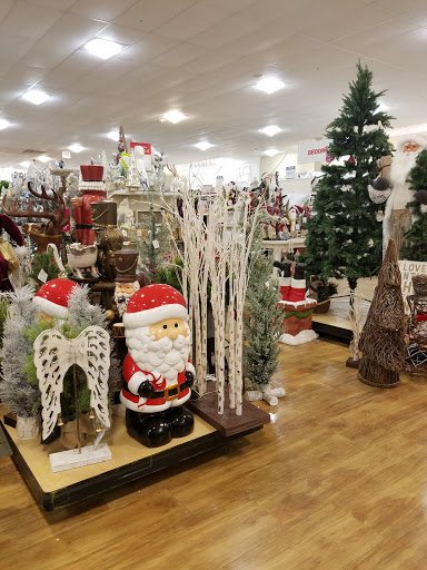 Department Store «HomeGoods», reviews and photos, 5225 Settlers Market Blvd, Williamsburg, VA 23188, USA