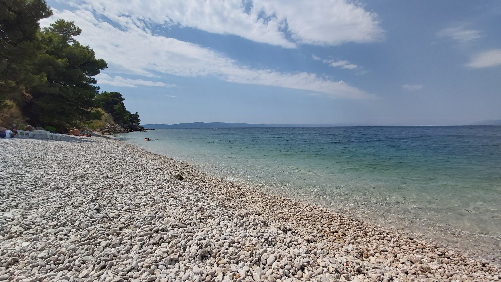 Dracevac Beach'in fotoğrafı ve yerleşim