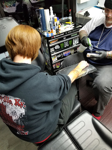Tattoo Shop «Creative Ink Tattoo Studio», reviews and photos, 9513 Dixie Hwy, Louisville, KY 40272, USA