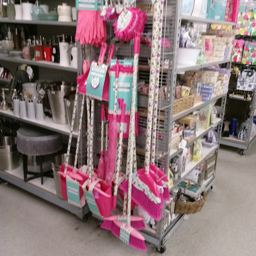 Home Goods Store «Tuesday Morning», reviews and photos, 23855 Hawthorne Blvd, Torrance, CA 90505, USA