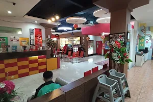 Papa Ron's Pizza - Gatot Subroto image