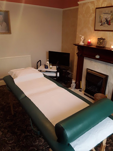 Male masseurs Manchester