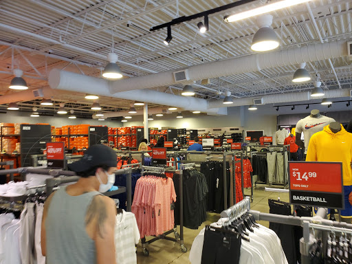 Outlet Mall «Sanibel Outlets», reviews and photos, 20350 Summerlin Rd, Fort Myers, FL 33908, USA