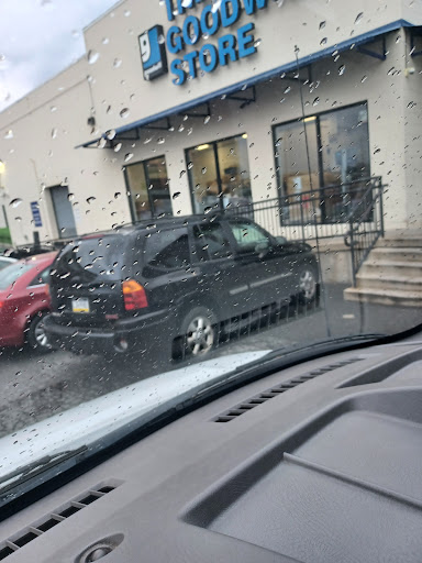 Donations Center «Goodwill», reviews and photos