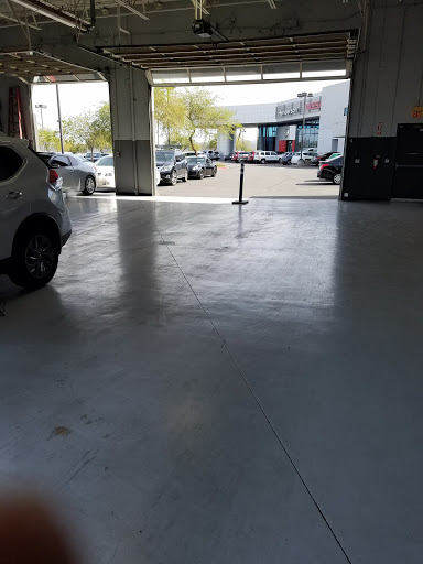 Nissan Dealer «Henderson Nissan», reviews and photos, 295 Auto Mall Dr, Henderson, NV 89014, USA