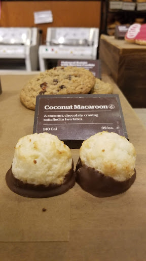 Grocery Store «The Fresh Market», reviews and photos, 1805 Rudy Ln, Louisville, KY 40207, USA