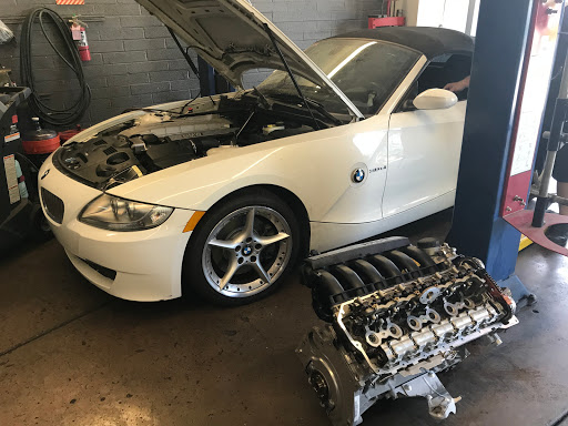 Auto Repair Shop «Bridwell Automotive Center», reviews and photos, 7171 E Lincoln Dr, Scottsdale, AZ 85253, USA