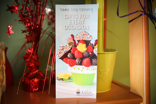 Gift Shop «Edible Arrangements», reviews and photos, 7119 Elk Grove Blvd STE 129, Elk Grove, CA 95758, USA