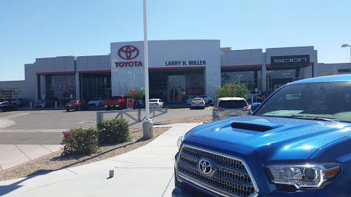 Toyota Dealer «Larry H. Miller Toyota Peoria», reviews and photos, 8633 W Bell Rd, Peoria, AZ 85382, USA