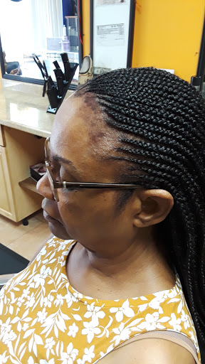 Beauty Salon «J J Hair & Nail Salon Inc», reviews and photos, 4071 NW 34th St, Lauderdale Lakes, FL 33319, USA