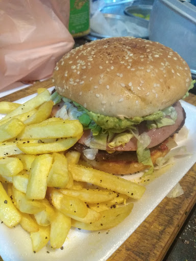 Tacos , tortas y hamburguesas rafifi