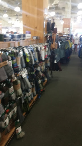 Clothing Store «L.L. Bean Outlet», reviews and photos, 1 Freeport Village Station, Freeport, ME 04033, USA