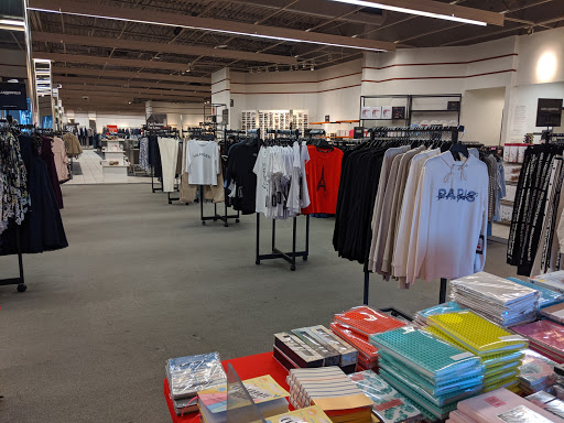 Department Store «Saks OFF 5TH», reviews and photos, 3943 I-35, San Marcos, TX 78666, USA