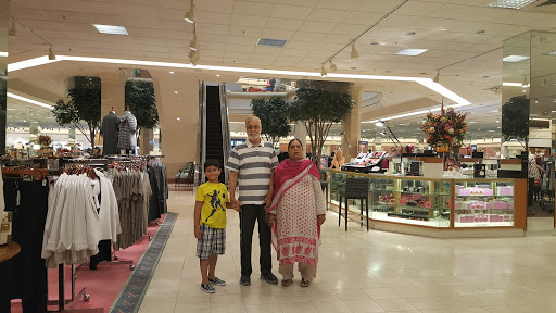 Department Store «Von Maur», reviews and photos, 10010 California St, Omaha, NE 68114, USA