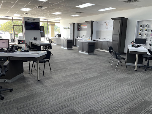 Cell Phone Store «Verizon Authorized Retailer - Wireless Zone», reviews and photos, 580 Brick Blvd, Brick, NJ 08723, USA