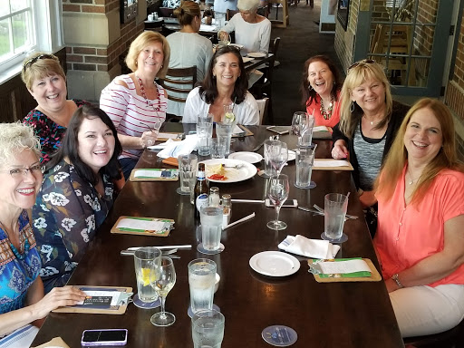 Shopping Mall «The Village», reviews and photos, 6920 Mission Rd, Prairie Village, KS 66208, USA