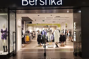 Bershka image