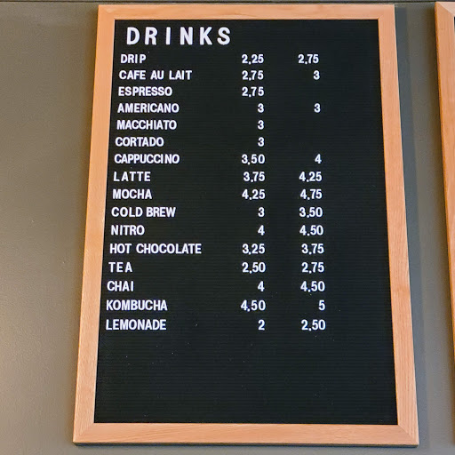 Coffee Shop «The PourHouse Cafe», reviews and photos, 314 E Kirkwood Ave, Bloomington, IN 47408, USA