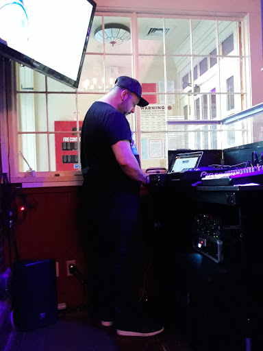 Restaurant «RHINO LOUNGE», reviews and photos, 11 Cooper St, Waltham, MA 02453, USA