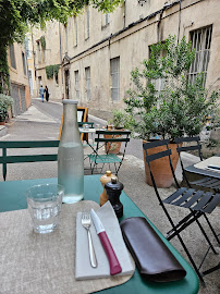 Atmosphère du Restaurant L'Épicerie du Cloître à Arles - n°5