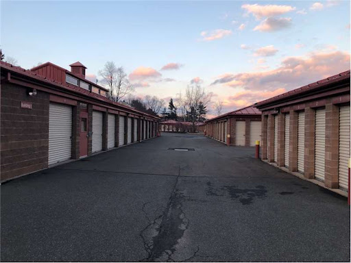 Self-Storage Facility «Avon Self Storage», reviews and photos, 190 Old Farms Rd, Avon, CT 06001, USA