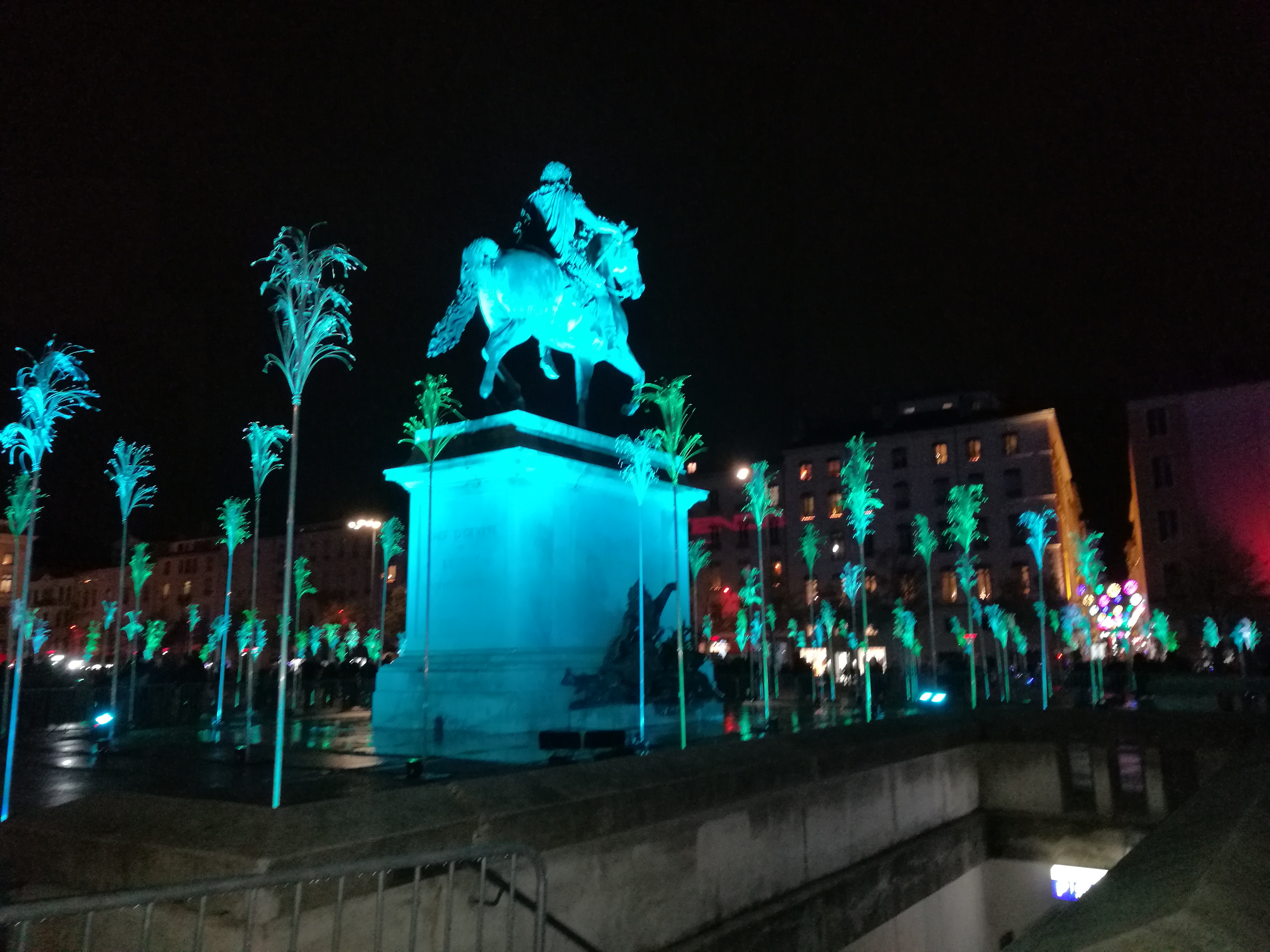 Photo n° 3 de l'avis de Frenchnraughmoobthoj.h fait le 09/12/2019 à 19:02