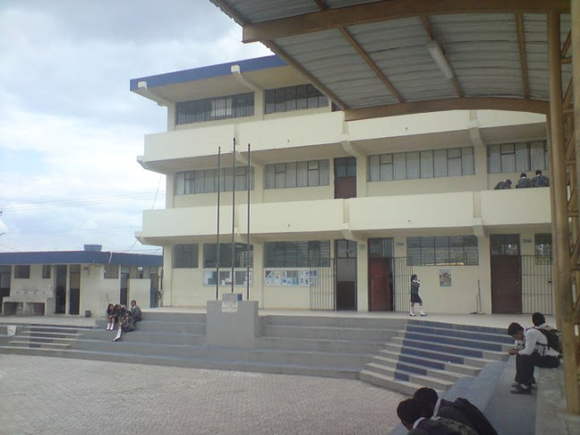 Opiniones de Colegio Nacional Técnico Ascázubi en Quito - Escuela