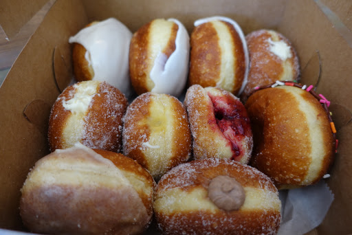 Donut Shop «B. Doughnut», reviews and photos, 7 Loudoun St SW, Leesburg, VA 20175, USA