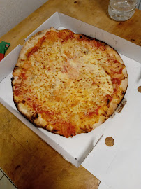 Plats et boissons du Pizzeria La Ruota - Pizzéria au feu de bois à CUSTINES - n°14