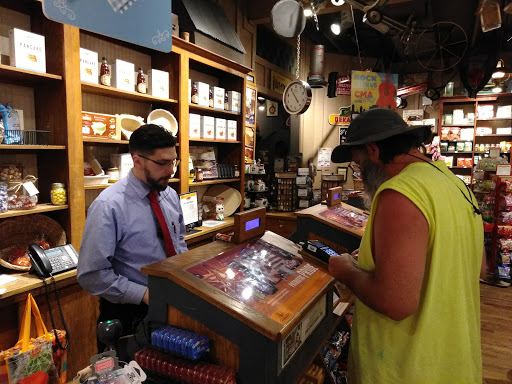 American Restaurant «Cracker Barrel Old Country Store», reviews and photos, 2697 Highwood Blvd, Smyrna, TN 37167, USA