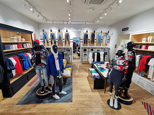 Magasin de vêtements Tommy Hilfiger Reims