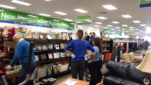 Thrift Store «Goodwill Store & Donation Center», reviews and photos, 28901 S Western Ave, Rancho Palos Verdes, CA 90275, USA