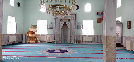 Yukarısarıkaya Köyü Merkez Camii