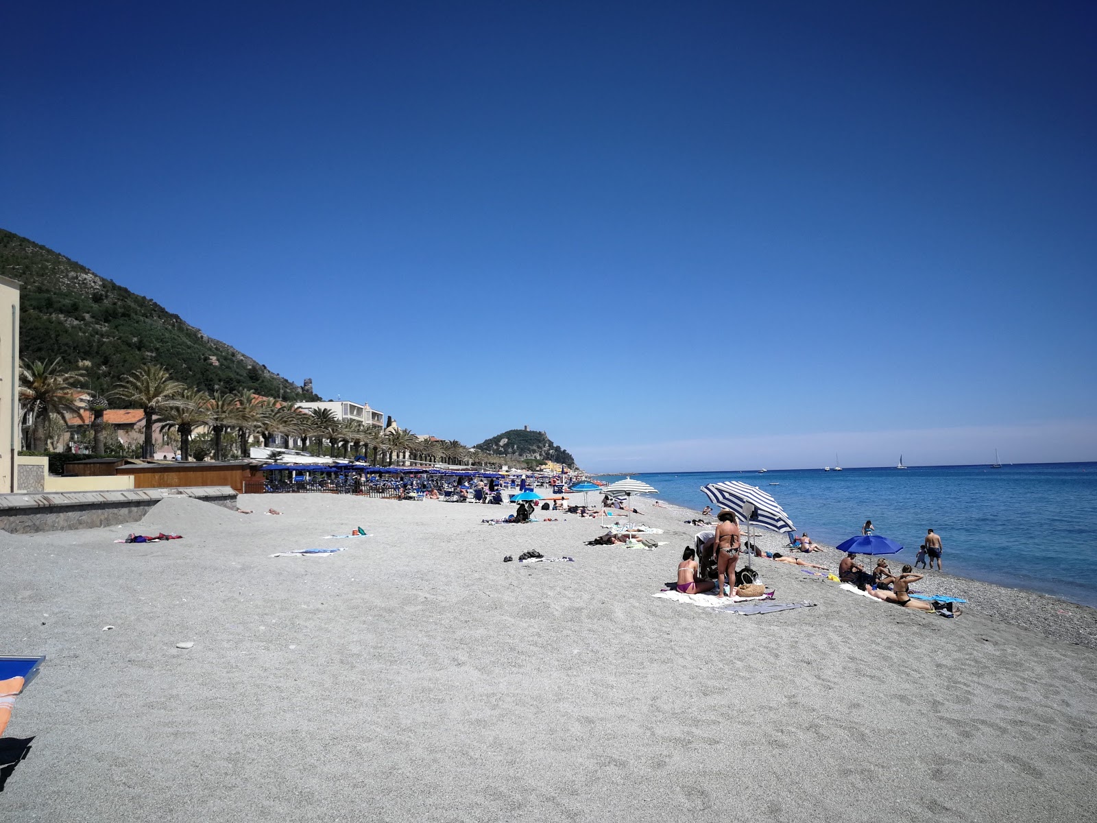 Fotografie cu Spiaggia libera di Varigotti și așezarea