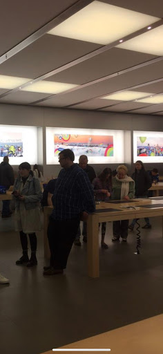 Computer Store «Apple Tacoma Mall», reviews and photos, 4502 S Steele St, Tacoma, WA 98409, USA