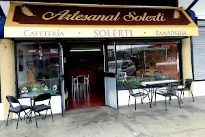 Panadería Artesanal y Cafetería Solerti image