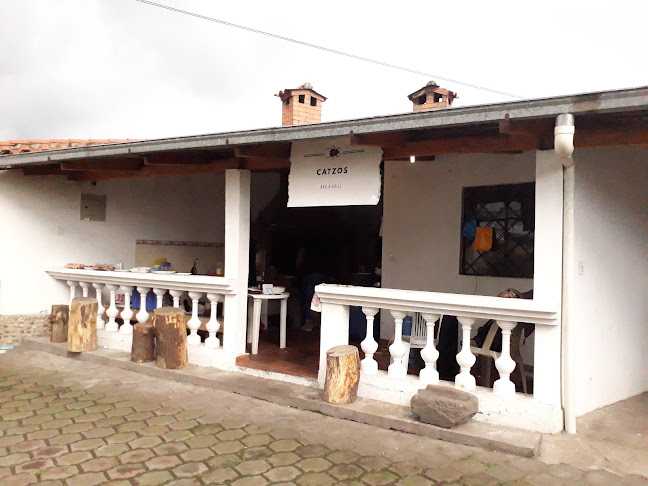 Los Catzos Bar & Grill - Quito